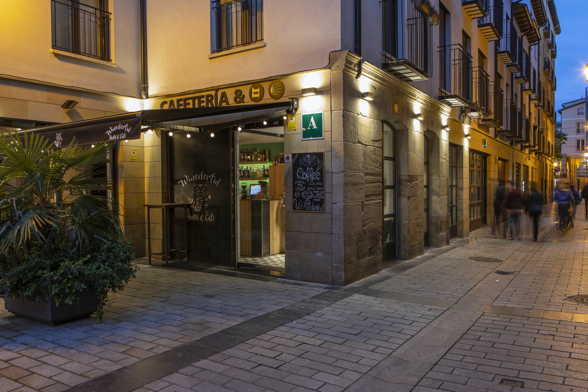 Winederful Hostel & Cafe Logroño Zewnętrze zdjęcie